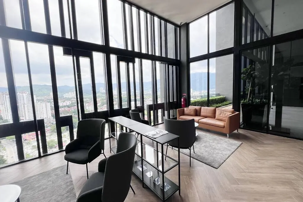 Georgetown Karpal Singh Skypool 3 Car Park Family & Baby-Friendly 10 Pax Luxury Suite George Town