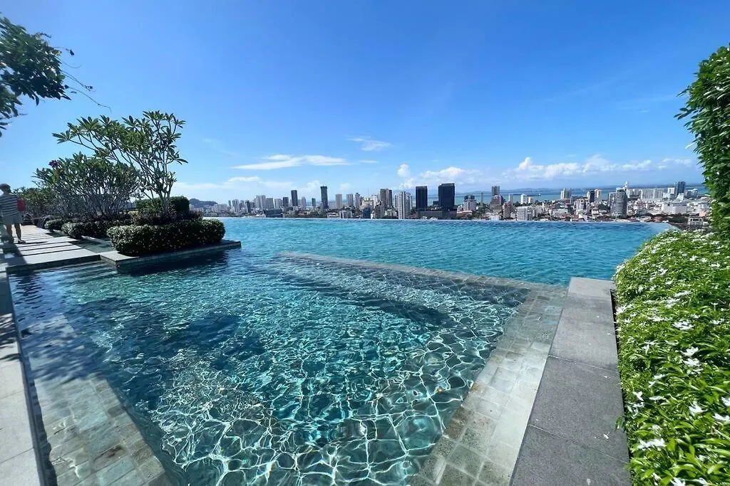 Georgetown Karpal Singh Skypool 3 Car Park Family & Baby-Friendly 10 Pax Luxury Suite 0*, George Town