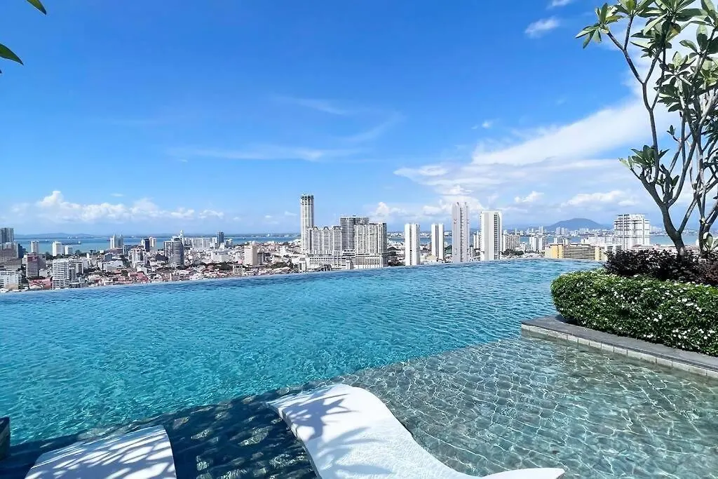 Georgetown Karpal Singh Skypool 3 Car Park Family & Baby-Friendly 10 Pax Luxury Suite Apartment George Town