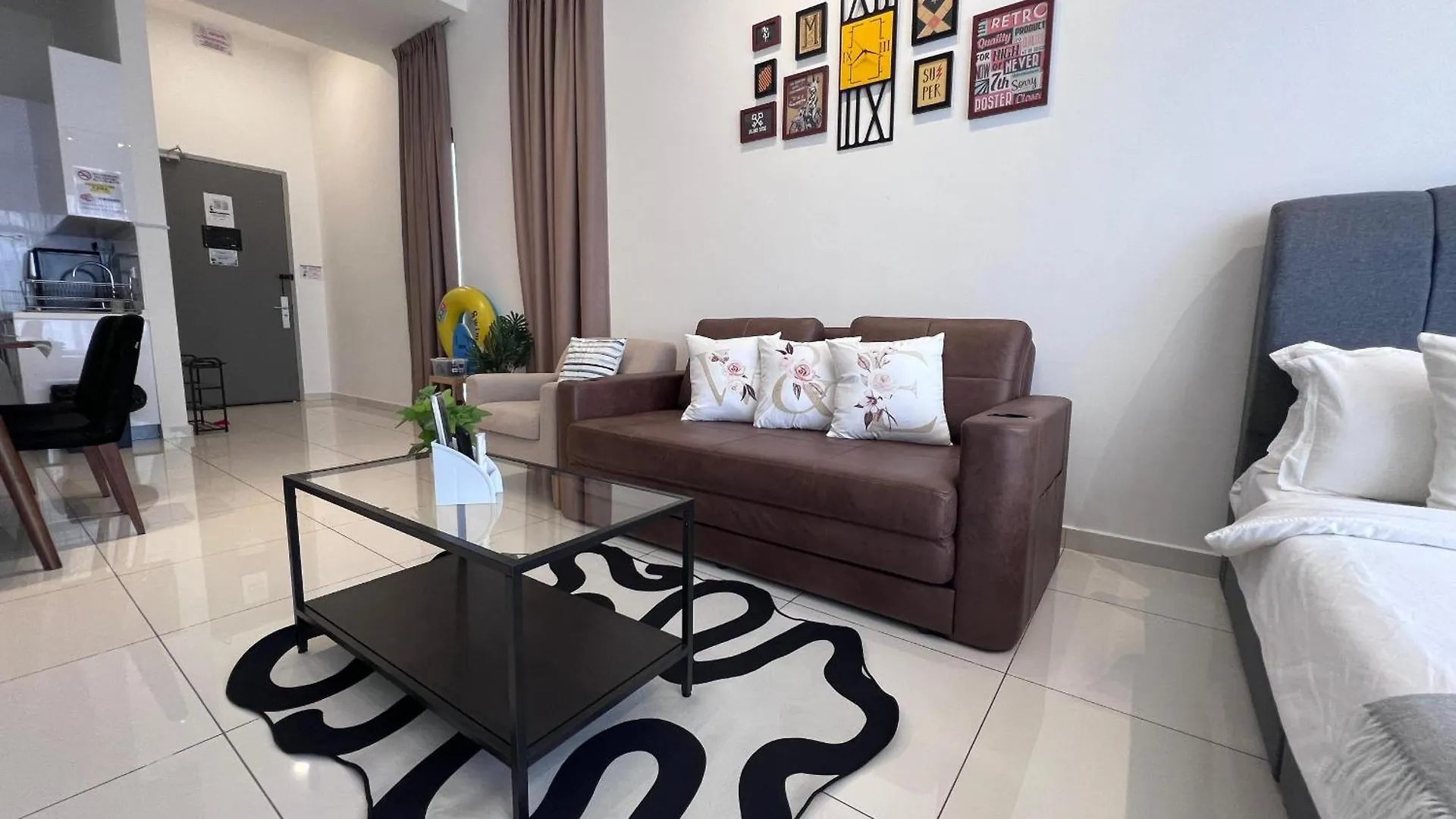 Apartment Georgetown Karpal Singh Skypool 3 Car Park Family & Baby-Friendly 10 Pax Luxury Suite Malaysia